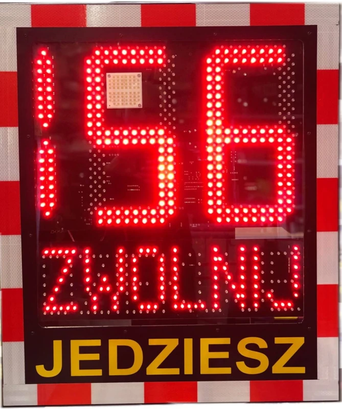 6716