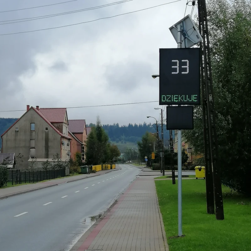 4643.